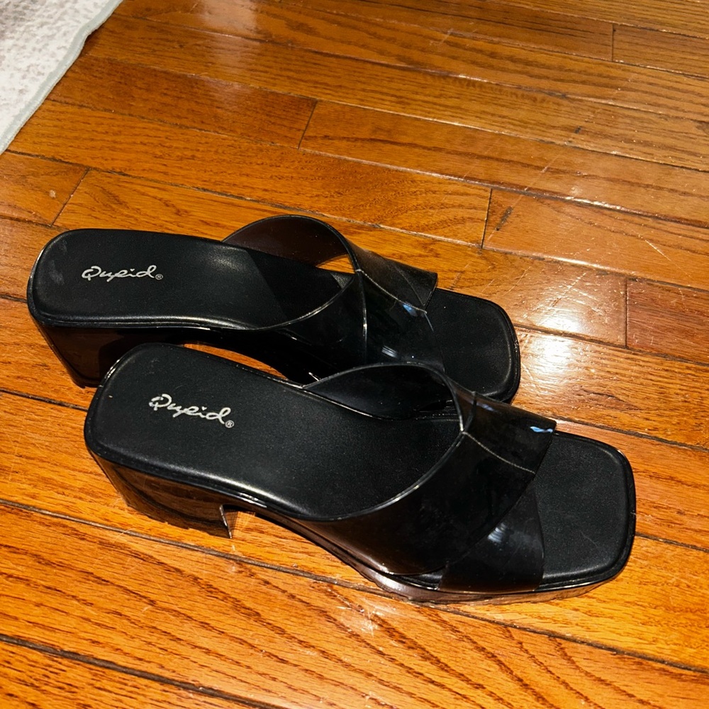 Black chunky sandals